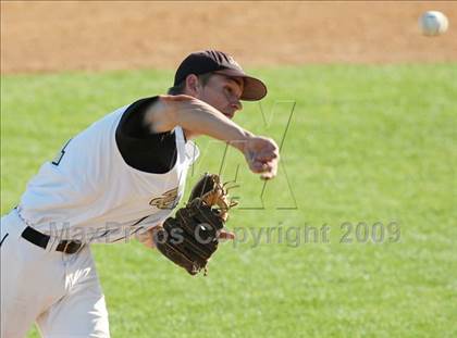 Thumbnail 1 in Lanier vs. McCallum photogallery.