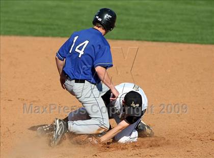 Thumbnail 2 in Lanier vs. McCallum photogallery.