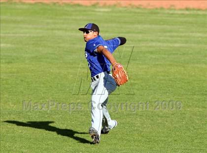 Thumbnail 3 in Lanier vs. McCallum photogallery.