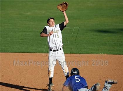 Thumbnail 3 in Lanier vs. McCallum photogallery.