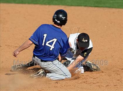 Thumbnail 3 in Lanier vs. McCallum photogallery.