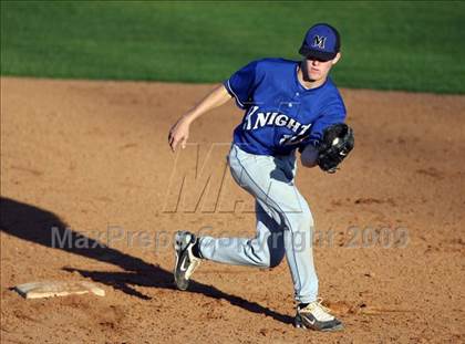 Thumbnail 2 in Lanier vs. McCallum photogallery.