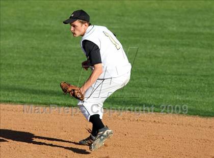 Thumbnail 3 in Lanier vs. McCallum photogallery.