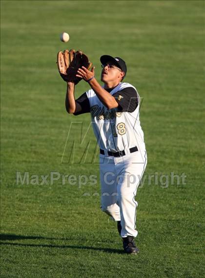 Thumbnail 1 in Lanier vs. McCallum photogallery.