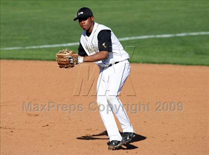 Thumbnail 2 in Lanier vs. McCallum photogallery.