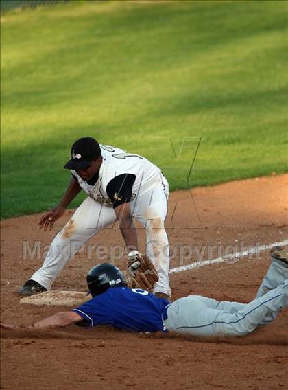Thumbnail 1 in Lanier vs. McCallum photogallery.