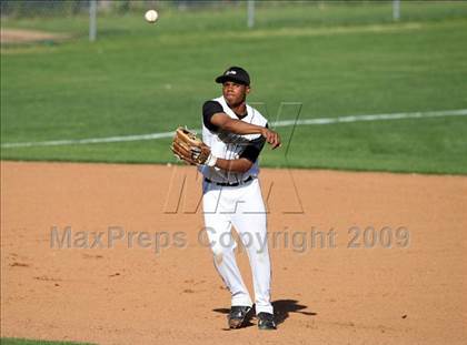 Thumbnail 3 in Lanier vs. McCallum photogallery.