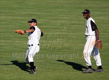 Thumbnail 2 in Lanier vs. McCallum photogallery.