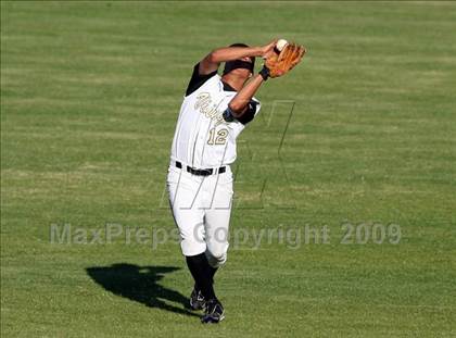 Thumbnail 3 in Lanier vs. McCallum photogallery.