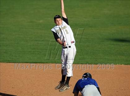Thumbnail 2 in Lanier vs. McCallum photogallery.