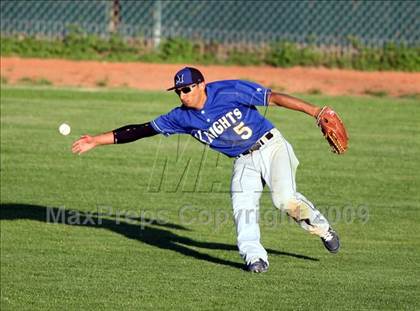 Thumbnail 2 in Lanier vs. McCallum photogallery.