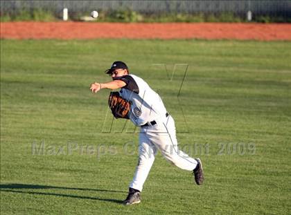 Thumbnail 3 in Lanier vs. McCallum photogallery.
