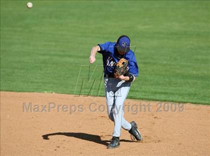 Thumbnail 3 in Lanier vs. McCallum photogallery.