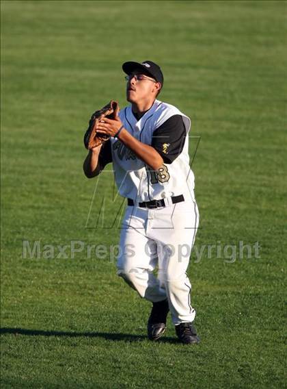 Thumbnail 2 in Lanier vs. McCallum photogallery.