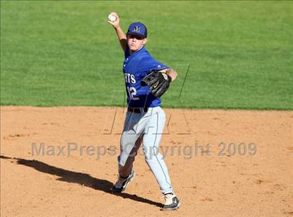 Thumbnail 2 in Lanier vs. McCallum photogallery.