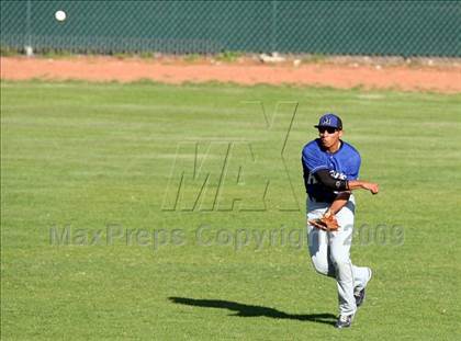 Thumbnail 3 in Lanier vs. McCallum photogallery.