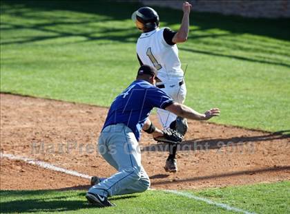 Thumbnail 2 in Lanier vs. McCallum photogallery.