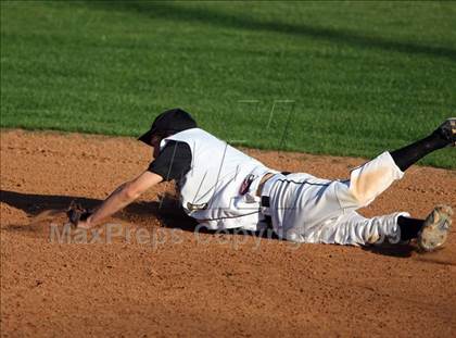 Thumbnail 3 in Lanier vs. McCallum photogallery.