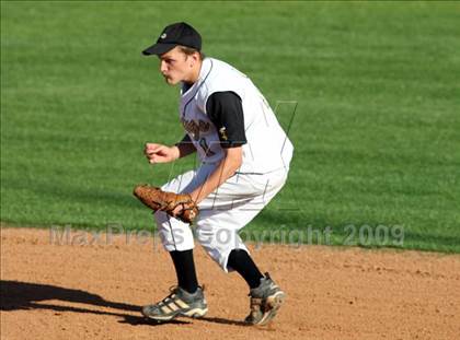 Thumbnail 1 in Lanier vs. McCallum photogallery.