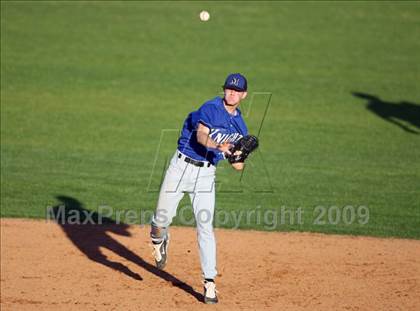 Thumbnail 3 in Lanier vs. McCallum photogallery.