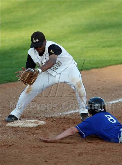Thumbnail 3 in Lanier vs. McCallum photogallery.