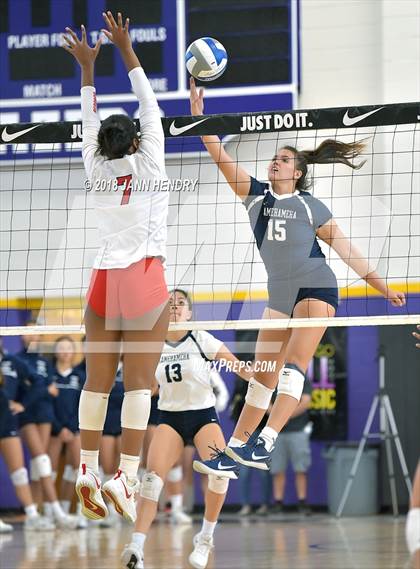 Thumbnail 2 in Redondo Union vs. Kamehameha Kapalama (Durango Fall Classic) photogallery.