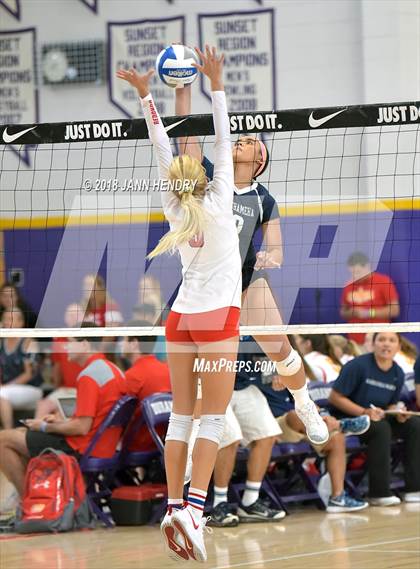 Thumbnail 2 in Redondo Union vs. Kamehameha Kapalama (Durango Fall Classic) photogallery.