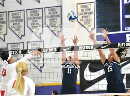 Thumbnail 2 in Redondo Union vs. Kamehameha Kapalama (Durango Fall Classic) photogallery.