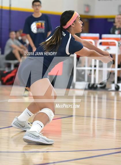 Thumbnail 2 in Redondo Union vs. Kamehameha Kapalama (Durango Fall Classic) photogallery.