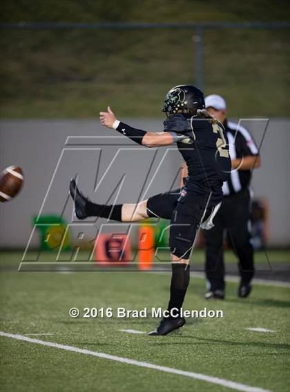 Thumbnail 1 in Rowlett vs Fossil Ridge photogallery.