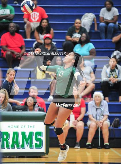 Thumbnail 2 in Cypress Springs vs. Cypress Falls (KISD/CFISD Junior Varsity Tournament) photogallery.