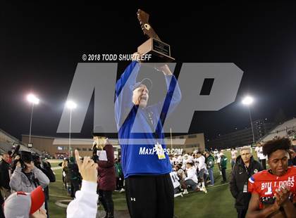 Thumbnail 3 in Helix vs. Folsom (CIF State D1-AA Final) photogallery.