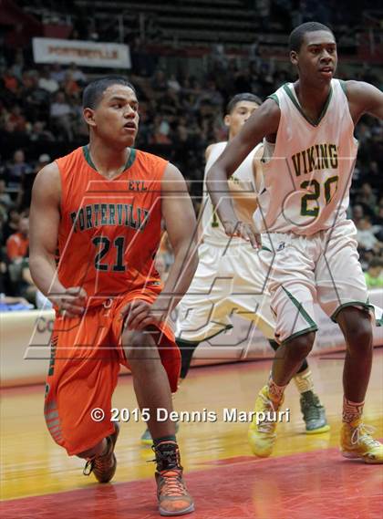 Thumbnail 1 in West vs. Porterville (CIF CS D3 Final) photogallery.