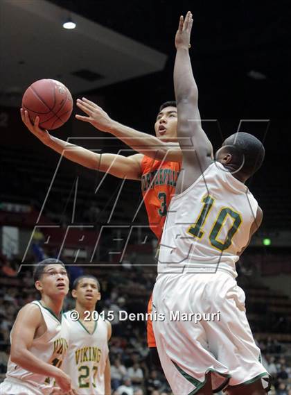 Thumbnail 1 in West vs. Porterville (CIF CS D3 Final) photogallery.
