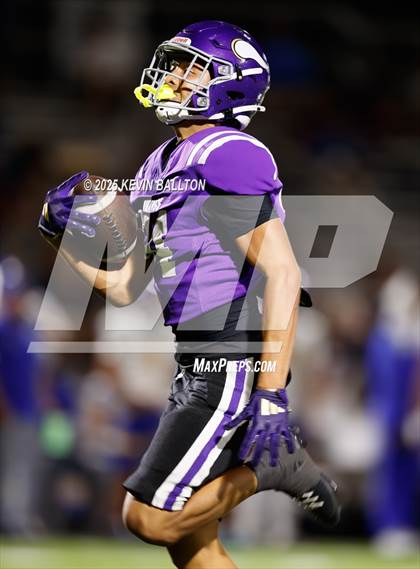 Thumbnail 1 in Bishop Amat @ Valencia photogallery.