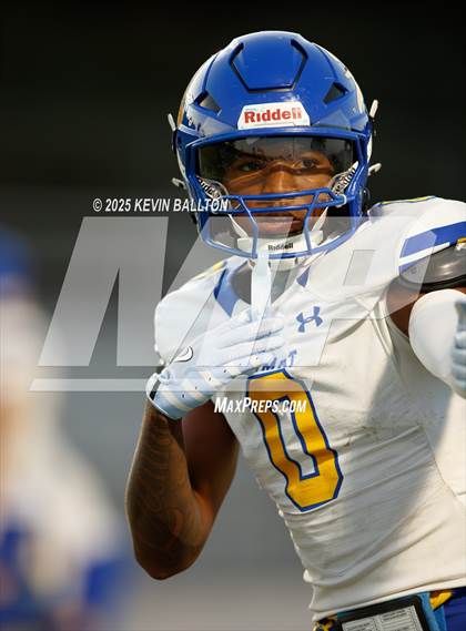 Thumbnail 1 in Bishop Amat @ Valencia photogallery.
