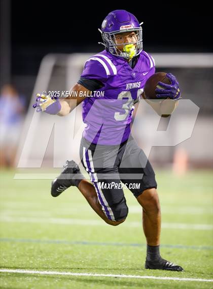 Thumbnail 1 in Bishop Amat @ Valencia photogallery.