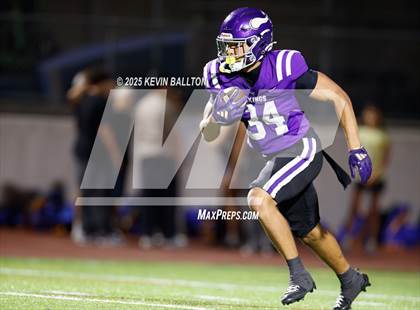 Thumbnail 2 in Bishop Amat @ Valencia photogallery.