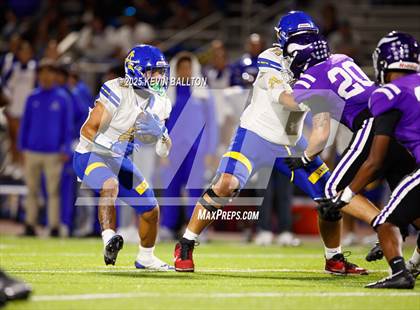 Thumbnail 2 in Bishop Amat @ Valencia photogallery.