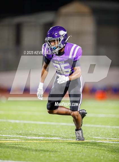 Thumbnail 2 in Bishop Amat @ Valencia photogallery.