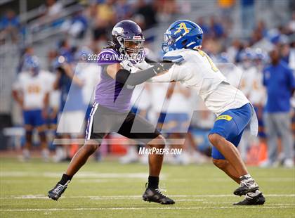 Thumbnail 3 in Bishop Amat @ Valencia photogallery.