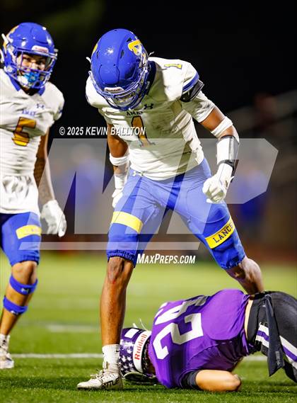 Thumbnail 2 in Bishop Amat @ Valencia photogallery.
