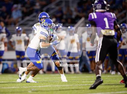 Thumbnail 1 in Bishop Amat @ Valencia photogallery.
