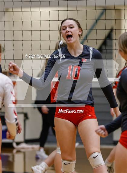 Thumbnail 3 in Weiser vs Kimberly (3A State Tournament) photogallery.