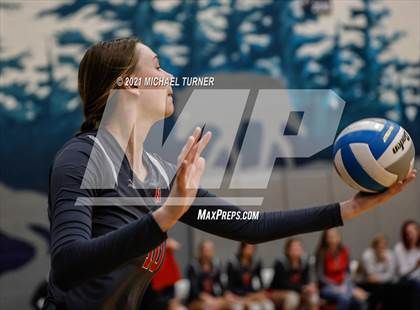 Thumbnail 2 in Weiser vs Kimberly (3A State Tournament) photogallery.