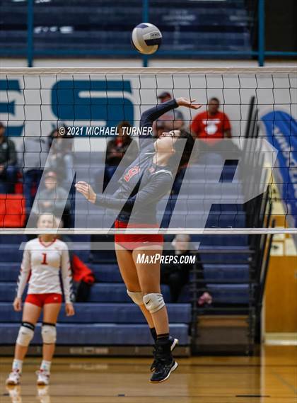 Thumbnail 2 in Weiser vs Kimberly (3A State Tournament) photogallery.