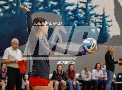 Thumbnail 2 in Weiser vs Kimberly (3A State Tournament) photogallery.