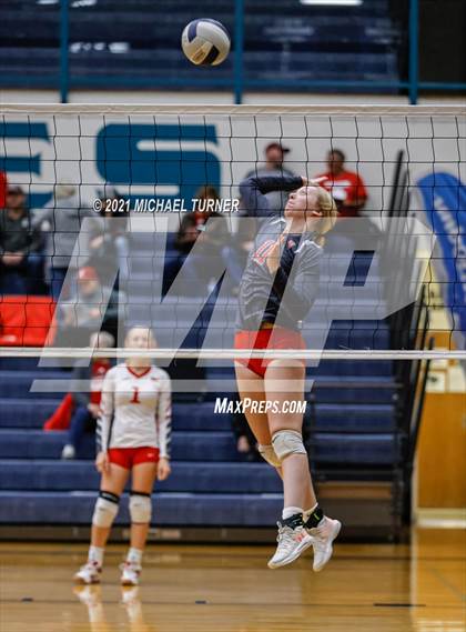 Thumbnail 3 in Weiser vs Kimberly (3A State Tournament) photogallery.