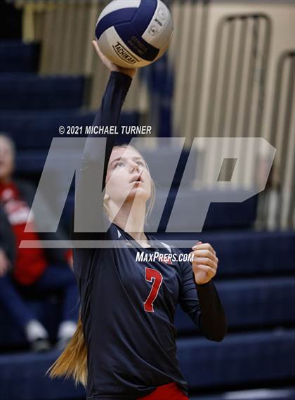 Thumbnail 1 in Weiser vs Kimberly (3A State Tournament) photogallery.