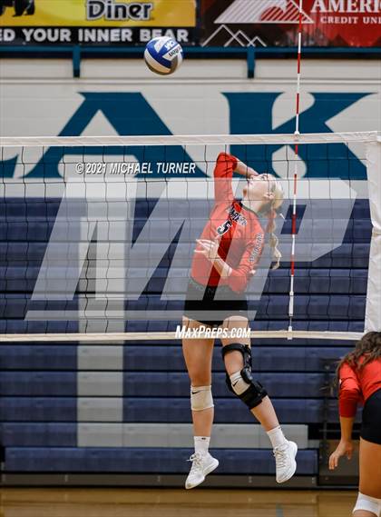 Thumbnail 1 in Weiser vs Kimberly (3A State Tournament) photogallery.